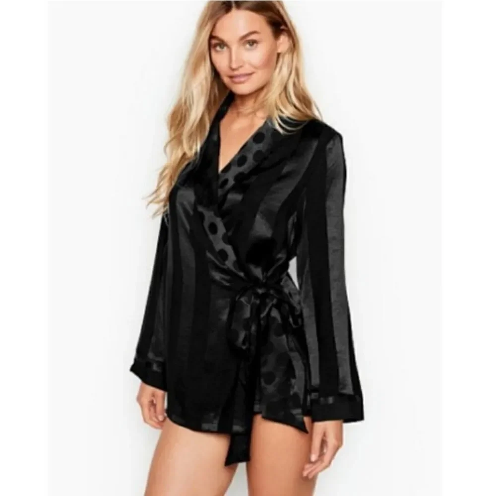 NWOT Victorias Secret Kimono Wrap Robe Black Satin Stripe Polka Dot Medium/Large